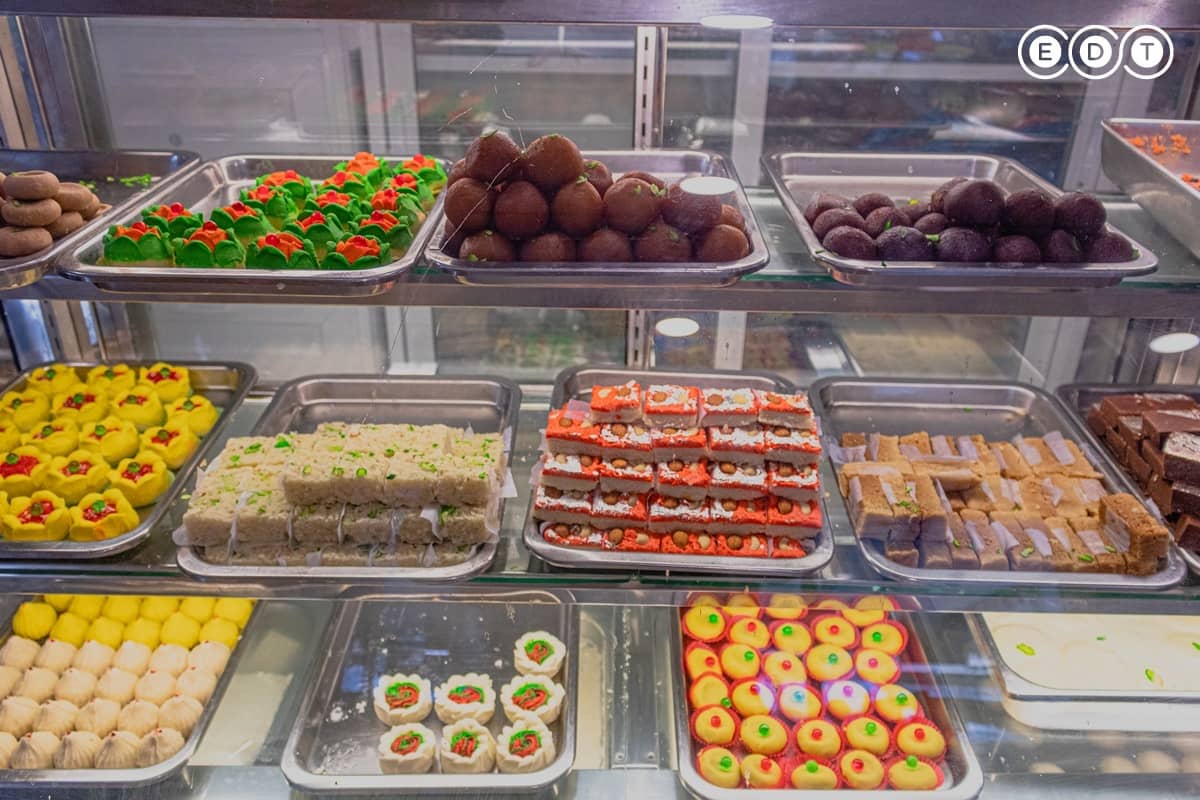 นายจ๊ะนายจ๋าาา ไปกินอาหารอินเดียกันดีกว่า @Mama Restaurant 12 indian sweets - mama restaurant by EDT