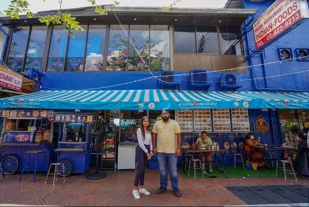 เจ้าของร้านสองพี่น้องคุณแซม และคุณพีท